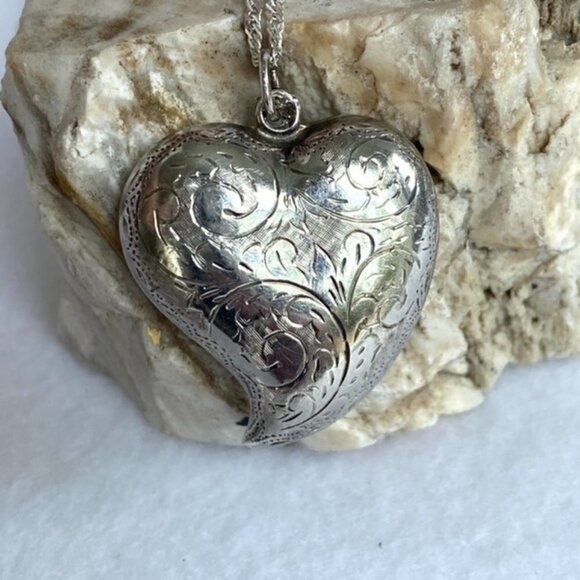 VTG Sterling Silver 925 1.5" Etched Filigree Puffy Heart Pendant Necklace 24” - Picture 2 of 16